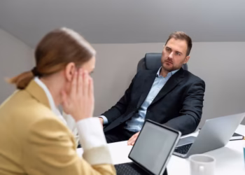 5 Tips For Handling A Divorce At The Workplace 4 Handling A Divorce At The Workplace