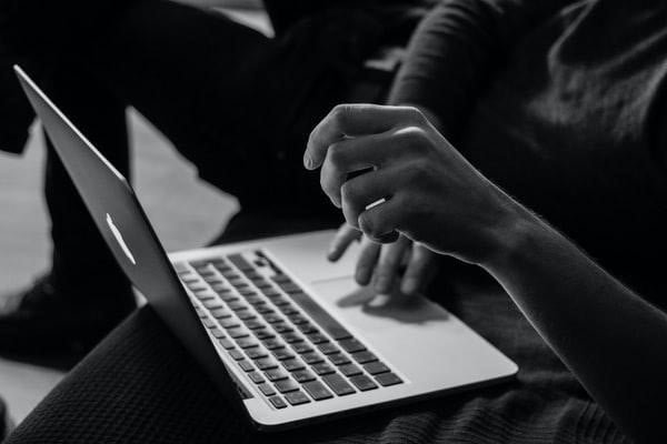 Why The Internet Is The Best Way To Find Someone 2 Why The Internet Is The Best Way To Find Someone 1