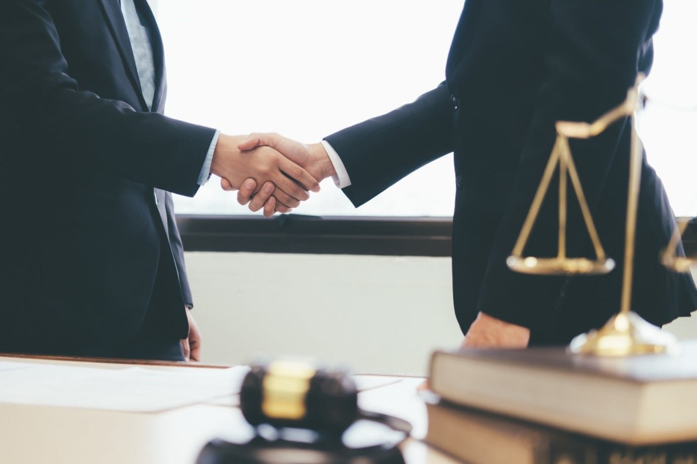 10 Factors To Consider When Choosing A Law Firm Near You