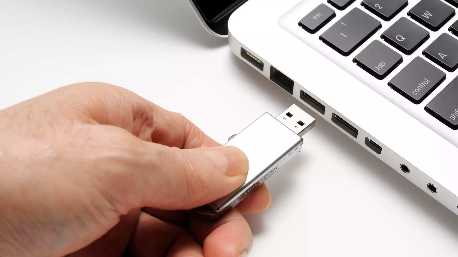 Protect Your Usb Stick From Malware With These Essential Tips