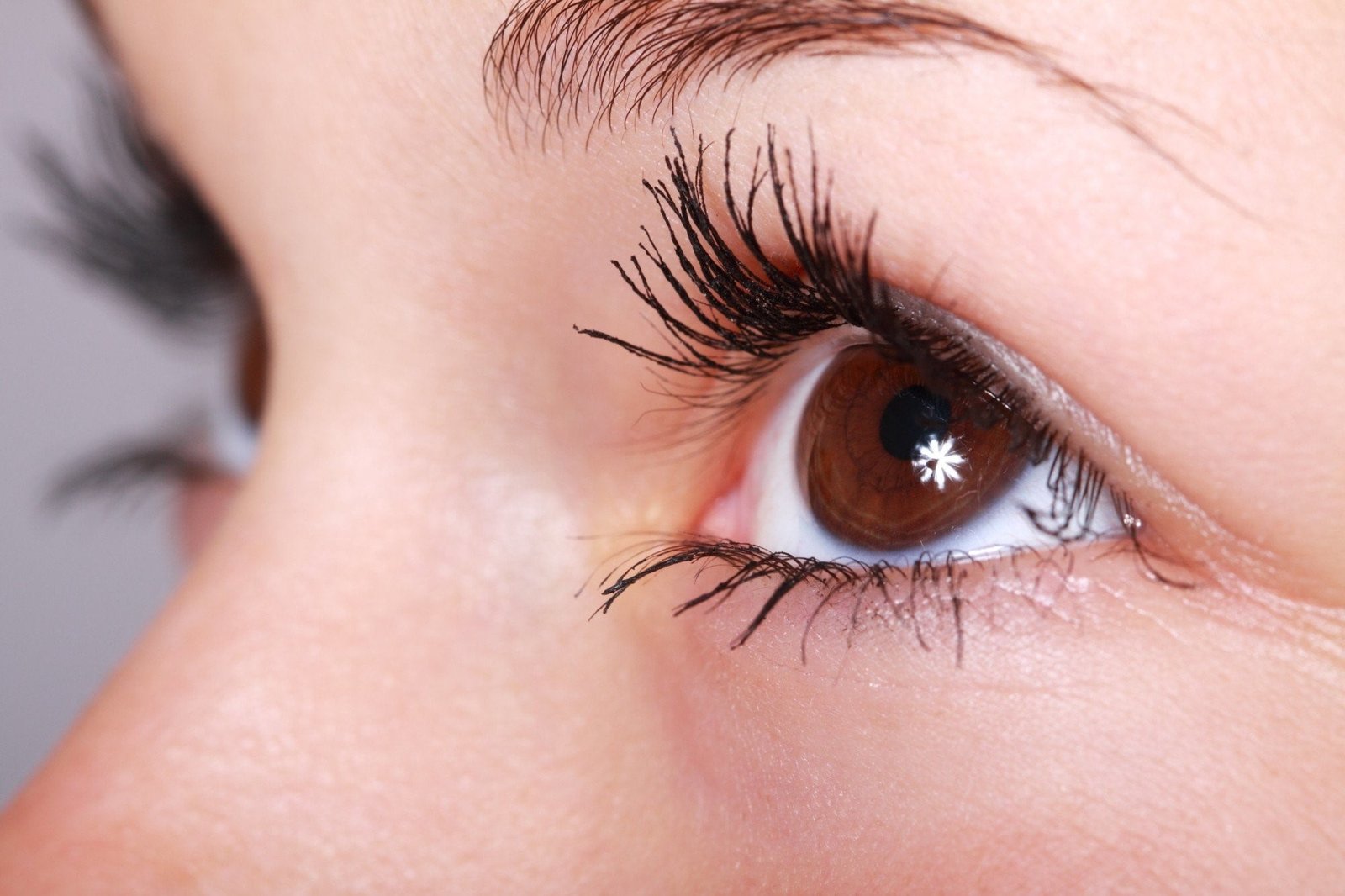 How To Qualify For Eyelid Surgery