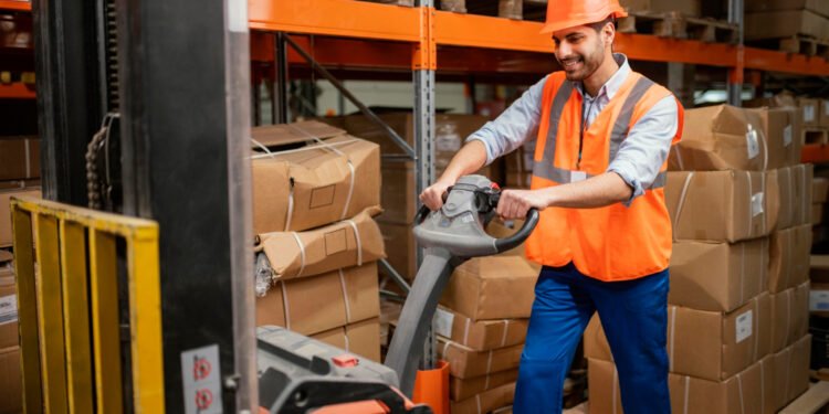 Essential Guidelines For Using Lifting Equipment In Cargo Handling