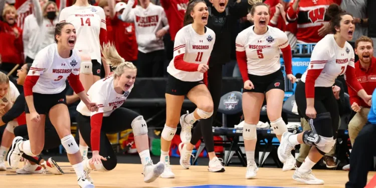 Private Photos Of The Wisconsin Women'S Volleyball Team Were Released Online