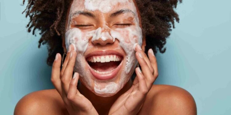 Why Vitamin C Face Wash Should Be Your New Skincare Hero 1
