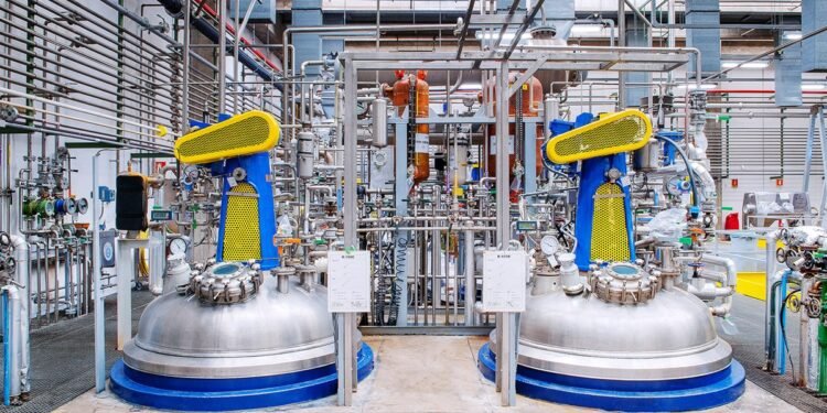 Unlocking The Potential Of Custom Chemical Synthesis For Industrial Applications