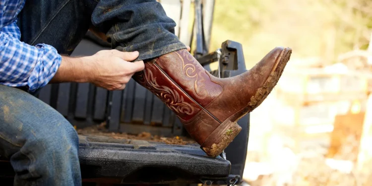 Keeping Tradition Alive: Modern Innovations In Cowboy Boot Manufacturing 1