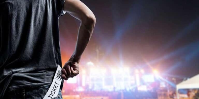 chillwithkira ticket show dates