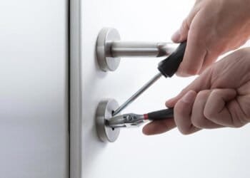 Top 10 Tips For Choosing A Reliable Locksmith