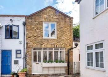 Preserving Heritage: Balancing Modern Amenities With Historic Charm In Mews Renovations In The United Kingdom