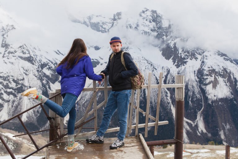 Luxury vs. Standard Everest Base Camp Trek: How to Choose the Perfect Option for Your Adventure