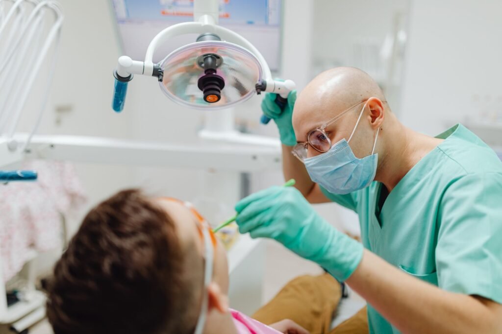 Modern high-tech dental office with 3D tooth scans on a digital display practical detail