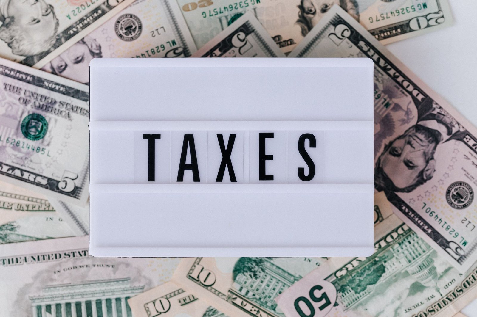 Moving to a No-Income-Tax State 2026: Best States and Tax Saving Guide