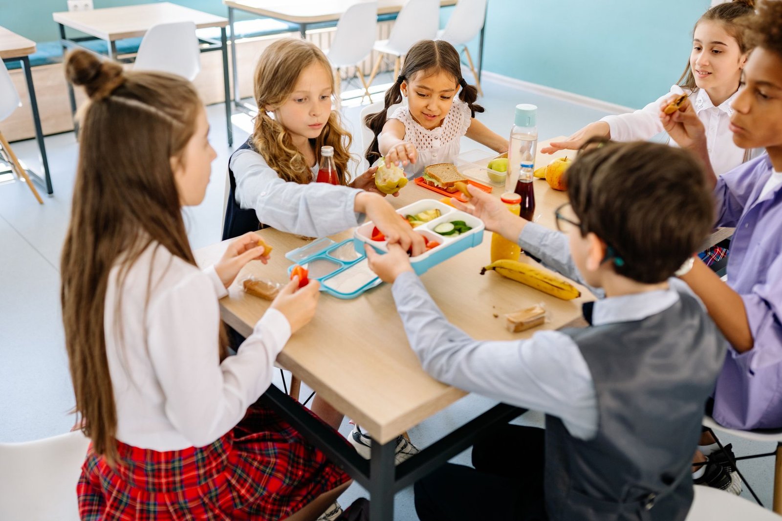 New USDA School Meal Standards 2026 health-focused cafeteria lunch tray